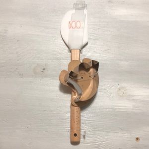New, Rae Dunn, silicone spatula and cookie cutter set.
